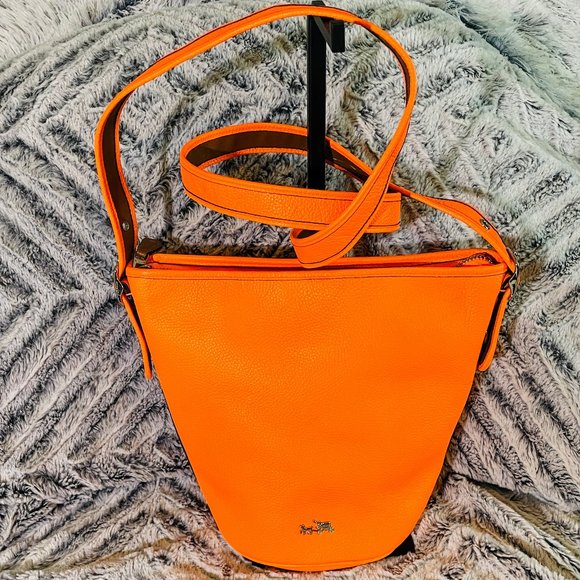 NWOT - C.O.A.C.H. MINI DUFFLE IN POLISHED PEBBLE LEATHER (F34527) - Picture 1 of 6